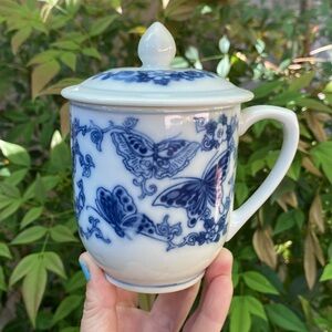 Vintage Chinese Butterfly Motif Tea Cup Mug with Lid